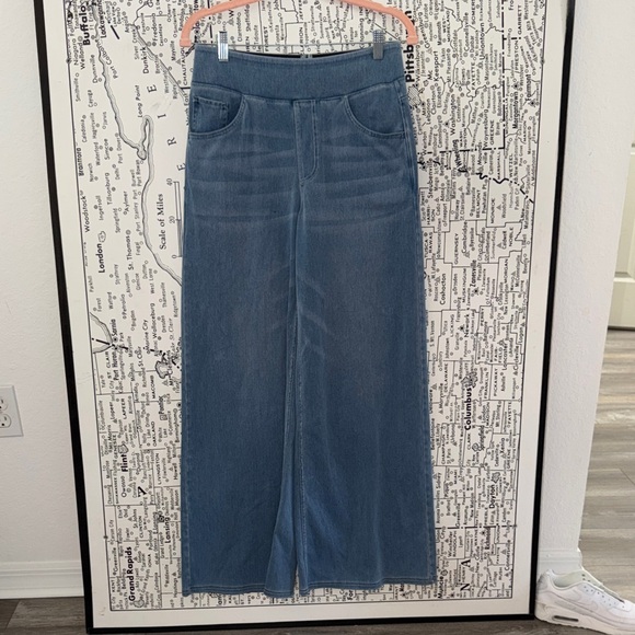 HALARA Light Blue Flare Jeans - Picture 4 of 9